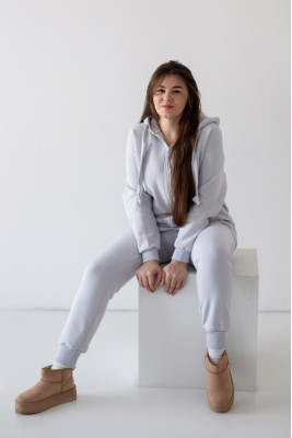 Костюм жіночий